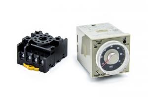 Zeitrelais OMRON H3CR-A 240AC/100-125DC 0,05s - 300h