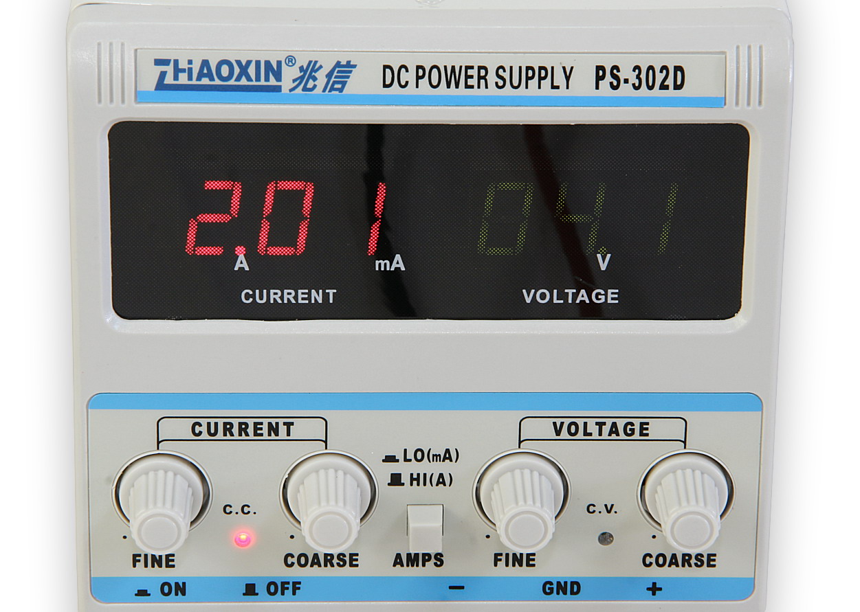 Präzisions-Labor-Netzgerät PS-302D 0-30V/2A